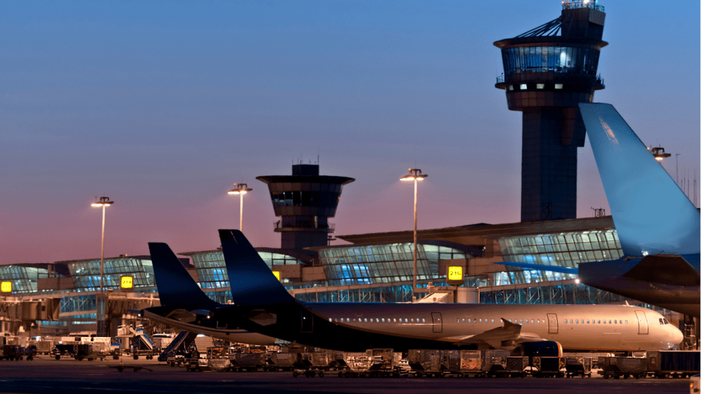 Optimizing Airport Operations through Real-Time Data&nbsp;Analytics